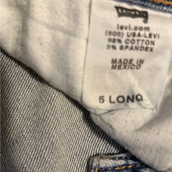 Levi’s 524 too super low size 5 long jeans like new. - Picture 5 of 8